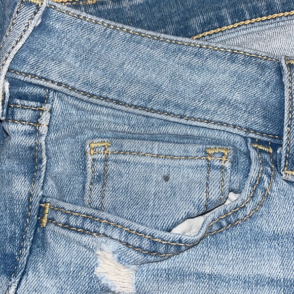 Hollister Light Wash Skinny Jeans - size 5R (W27 L31) - Picture 5 of 5